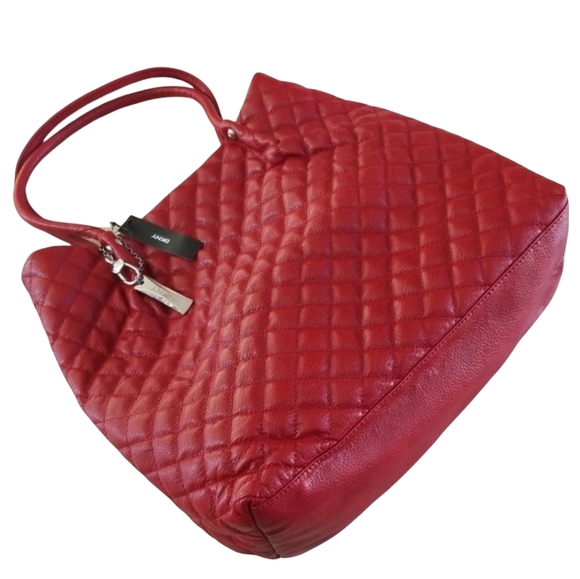 Nwt DKNY quilted leather handbag - Picture 2 of 6
